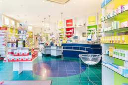 Foto von einer Apotheke und deren Mitarbeiter in Jena