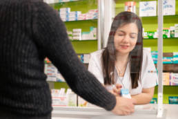 Foto von einer Apotheke und deren Mitarbeiter in Jena