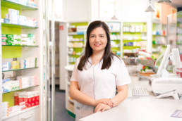 Foto von einer Apotheke und deren Mitarbeiter in Jena